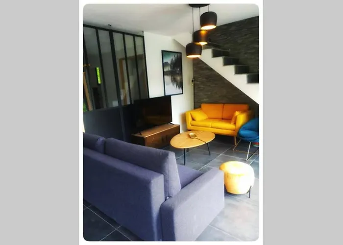 Вилла Charmante Maison La Source *